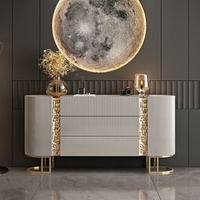 Mueble de Entrada de Madera Maciza Estilo Italiano Moderno con Puertas Shaker, Almacenamiento de Zapatos, Aparador Multicapa Personalizable para Sala de Estar o Recibidor