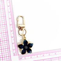 Clé USB Porte-clés en Alliage, Style Simple et Mignon, avec Pendentif Grande Fleur de Cerisier Faite à la Main, pour Décoration de Sac et Bijoux