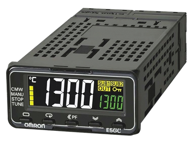 E5GC-CX2DCM-000 PID temperature controller, current output, DIN rail mounting, IP00, IP20, IP66 2,1 E5GC series 24V AC/DC,