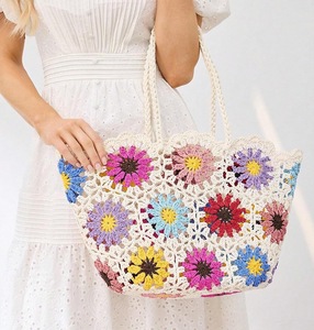 Borsa da donna con ricamo Boho a fiori in paglia borsa da spiaggia traforata a <span class=keywords><strong>tracolla</strong></span> lavorata all'<span class=keywords><strong>uncinetto</strong></span> - Product Image 4