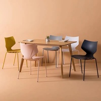 Vente en gros de meubles d'usine, chaises de salle à manger modernes pour café, réunions d'invités, conférences, conférences, chaises nordiques en métal sans accoudoirs