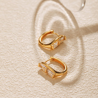 Nouvelle conception d'usine de source 3A + Zircon Boucles d'oreilles en cuivre de style populaire Boucles d'oreilles en laiton de cercle géométrique simple