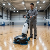 Nettoyeur de sols durs CleanHorse K4, machine de nettoyage automatique de sols haut de gamme pour les centres d'affaires, entretien prestigieux