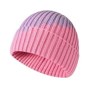 Bonnet tricoté bicolore à revers pour femmes et hommes, chaud et élégant pour l'hiver, vente en gros - Product Image 4