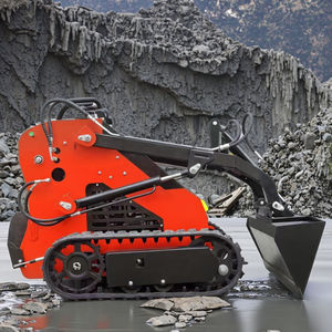 รถตักล้อยางแบบสกิดสเตียร์ที่มีความแข็งแรงสูง โครงสร้างทนทาน มอเตอร์ทรงพลัง ยกสูงได้ตามมาตรฐาน สำหรับงานเหมือง รองรับเหล็กหนาสูง - Product Image 3