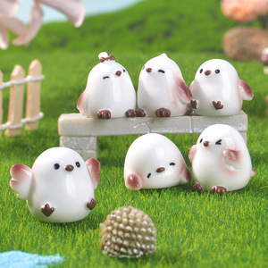 Adorables Figuras de Pájaros Pequeños: Decoración de Resina en Miniatura para Micropaisajes, Escritorio, Oficina, Encantadora Artesanía de Bolsillo - Product Image 1