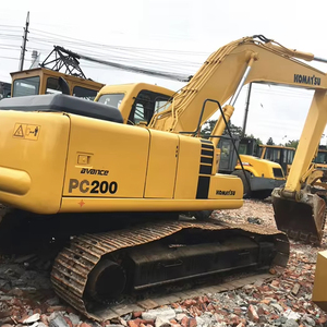 Excavatrice Komatsu PC200 d'occasion fabriquée aux États-Unis, 29 tonnes, godet de 1,7 m, faible taux de défaillance, entretien facile - Product Image 1