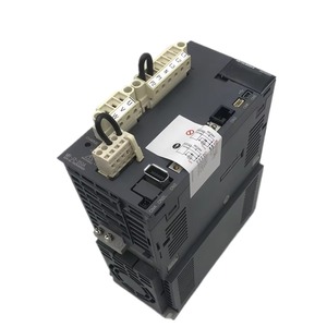 Controlador de Servoaccionamiento para Automatización Industrial Serie MR-J3, MR-J3-350A - Product Image 2
