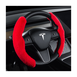 Cubierta de <span class=keywords><strong>volante</strong></span> de felpa para tesla y 3, accesorios de interior de mango de coche de piel gruesa, mullida, Negro, Rojo, rosa, gris, buena calidad - Product Image 1