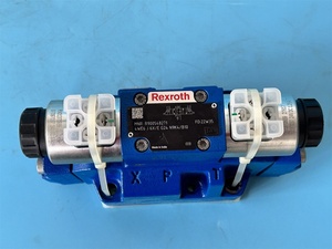 Nouveau distributeur directionnel électro-hydraulique piloté R900923971 4WEH16E7X en stock - Product Image 1
