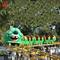 La poulie de ver monte des montagnes russes de train de voie de parc d'attractions de chenille pour des enfants