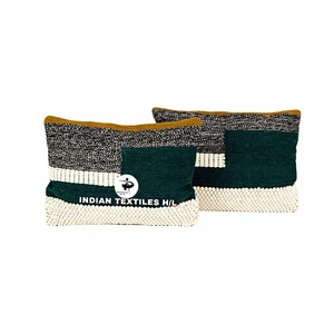 Funda de Almohada Decorativa ITHL Indian Textiles H/L, Diseño Cuadrado Bohemio, Tejida en Algodón, Extraíble, Lavable, No Tóxica - Product Image 1
