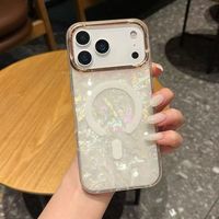 Coque de téléphone TPE style Ins avec motif coquillage coloré lumineux, chargement sans fil magnétique et cadre d'appareil photo doré pour iPhone 17