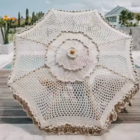 Parasol de luxe en aluminium au crochet pour patio, fait main avec pompons en coton et cordes en macramé, ouverture facile avec franges