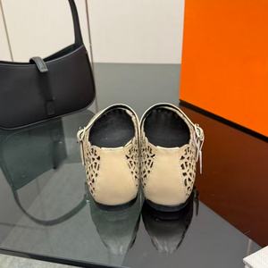 Zapatos Mary Jane de malla transpirable - Zapatos de diseñador de marca - Sandalias con punta redonda, transpirables y con correa elástica en el tobillo - Product Image 3