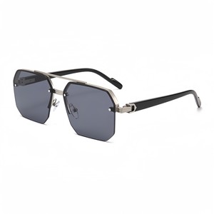 Sunglasses <b>Square</b> Metal <b>Frame</b> UV400 Protection Unisex Fashion Travel Style Silver Color - Product Image 1