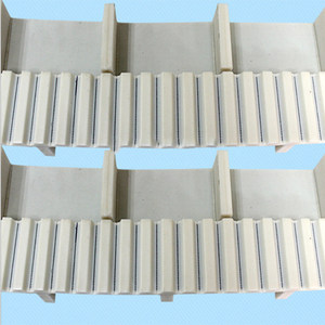 Cintura dentata con anima in acciaio con estremità aperta in poliuretano bianco AT10 con tacchetti - Product Image 5