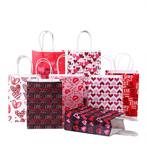 Sacs cadeaux en carton recyclable écologiques faits à la main en édition limitée pour la Saint-Valentin avec poignées en corde de coton Impression personnalisée - Product Image 3