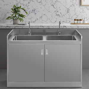 Lavandino Chirurgico MT MEDICAL Moderno e Resistente in Acciaio Inox con Sensore a Infrarossi per Piedi/Ginocchia per Ospedali/Cliniche - Product Image 1