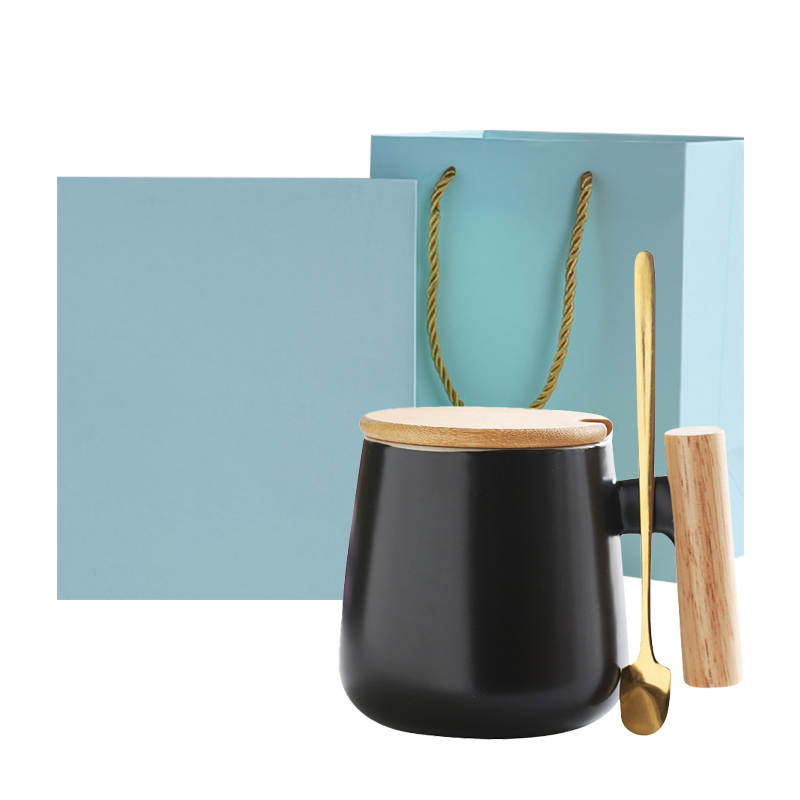 tasse / couvercle / cuillère / boîte