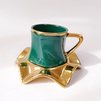 Nouveauté Ensemble de café turc en porcelaine de luxe 12 pièces Tasse à thé et soucoupe en céramique pour les occasions spéciales-pour cadeaux
