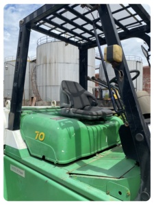 Original Japan Komatsu FD70 Forklift 7 Ton Diesel 3-Stage Mast Low <b>Hours</b> Ready to Work Site - Product Image 5