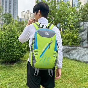 Sac à dos de randonnée Vanaheim 40L, sac de sport d'extérieur résistant à l'eau avec bretelles réglables et poche zippée pour hommes - Product Image 2