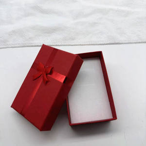 Boîte d'emballage en gros pour bijoux en papier coloré avec ruban de soie, organisateur de bagues, boucles d'oreilles et colliers 5*8cm - Product Image 2