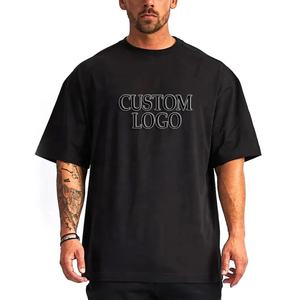 เสื้อยืดผู้ชายผ้าฝ้ายถักคุณภาพสูงสำหรับฤดูร้อน ดีไซน์ไหล่ตกทรงโอเวอร์ไซส์ พร้อมลายปักนูน พิมพ์ลายซิลค์สกรีนคุณภาพสูงตามสั่ง - Product Image 4