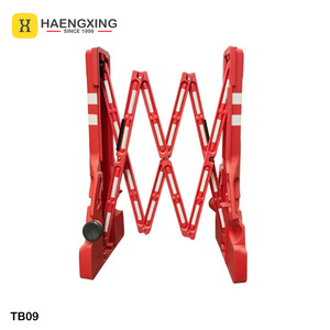 Barriera Stradale Espandibile Rossa Riflettente Portatile da 2 Metri in PE Riempibile con Acqua, Facile da Montare - Product Image 2