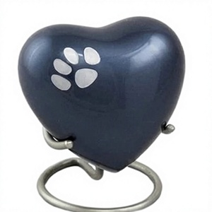 Urne funéraire personnalisée en forme de cœur pour les cendres de bébé, souvenir commémoratif personnalisé avec nom et date gravés, urne en forme de cœur de couleur bleue - Product Image 2