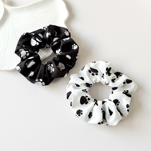 Scrunchies à motif de patte de <span class=keywords><strong>chien</strong></span> mignonnes pour femmes et filles, élastiques à cheveux pour queue de cheval, accessoires capillaires pour fêtes sur le thème des animaux avec motif personnalisé - Product Image 1