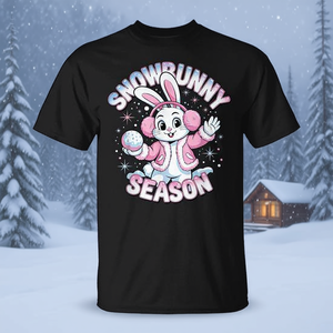 T-shirt Snowbunny Season con design grafico invernale, taglia unisex per adulti - Product Image 3