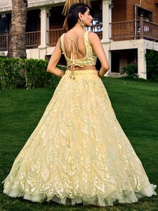 Ensemble Lehenga Choli Moderne Jaune Éclatant en Tulle Semi-Cousu à Séchage Rapide pour Toutes Saisons, Broderie pour Fêtes et Mariages - Product Image 4