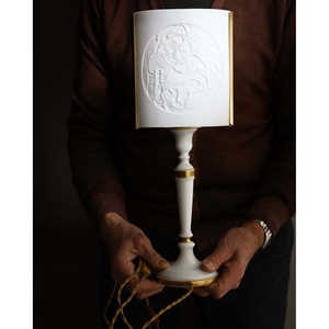 Lampe décorative en porcelaine de collection Richard Ginori, élégante et durable - Product Image 4