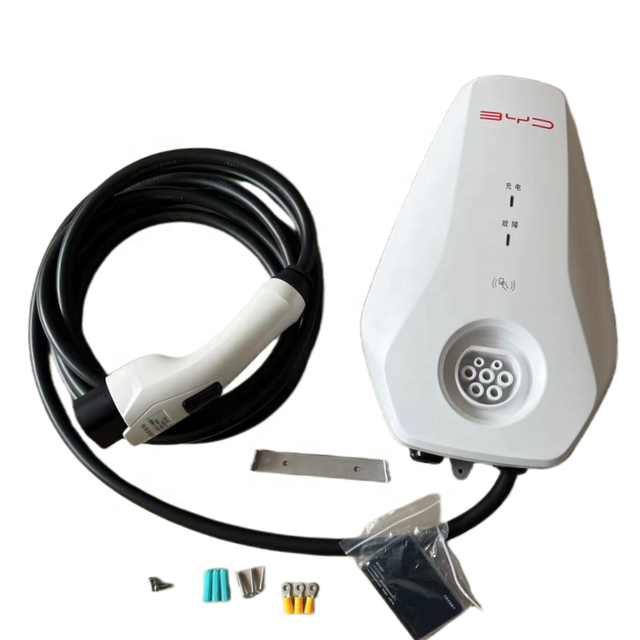 7KW EV Charging Station Universal Model for BYD Song Yuan Plus Pro Charger Box 32A 7KW Wallbox GBT EV Charger for BYD Han Tang
