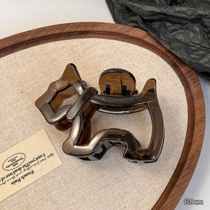 Jolie pince à cheveux en plastique ajourée à pois pour femme et fille - Product Image 3