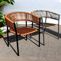 Offre Spéciale : Ensemble de Mobilier de Jardin Moderne en Rotin – Chaises et Table d'Extérieur pour Hôtels