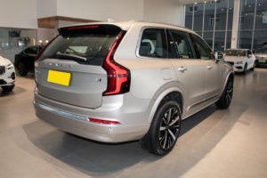 <span class=keywords><strong>Volvo</strong></span> XC90 d'occasion 2024 B6 Transmission intégrale Version Luxe Momentum 7 places Grand espace Essence SUV d'occasion Faible kilométrage - Product Image 6