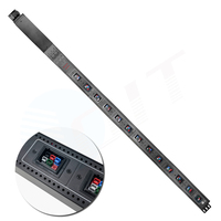 PDU de rack haute puissance triphasé 415V, entrée WYE 100A, 12 prises avec protection par disjoncteur