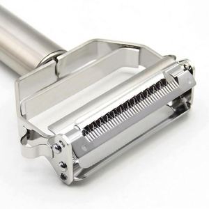 Râpe de cuisine double en acier inoxydable K489 pour pommes de terre, concombres et carottes - Product Image 2