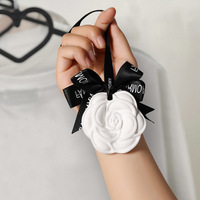 Diffuseur d'huiles essentielles pour voiture, pendentif décoratif pour rétroviseur, parfum longue durée, élimination des odeurs, vente chaude