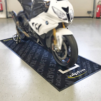 Maßgefertigte Moderne Motorrad-Garagenmatten Gummi-Bodenmatte mit Logo Waschbare Ausführung