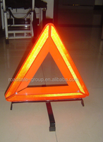 2025 Triangle d'avertissement d'urgence en matériau PMMA rouge pour véhicules Kit de trois packs en un réflecteur Triangle réfléchissant
