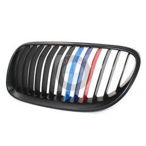 กระจังหน้า BMW E92 E93 สีดำด้าน ลายเส้นเดี่ยว สไตล์ M แบบสามสี ปี 2010-2014 - Product Image 1
