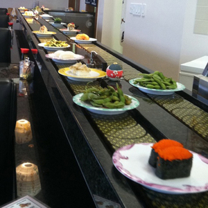Sistema de cinta transportadora de <span class=keywords><strong>sushi</strong></span> personalizado para restaurante, transportador automático, equipo de <span class=keywords><strong>sushi</strong></span> y transportador de olla caliente de autoservicio - Product Image 1