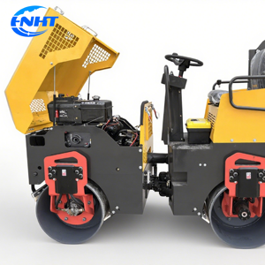 Rouleau compacteur diesel à double tambour Rouleau compacteur à double tambour à conduite assise - Product Image 1