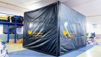 Tente de simulateur de golf gonflable d'intérieur et d'extérieur de haute qualité pour usine, cage d'entraînement de golf gonflable avec écran de frappe en PVC