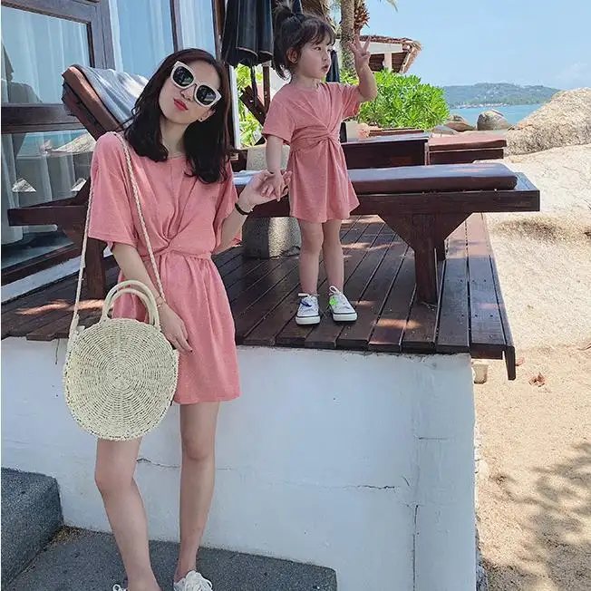 Parent child wear summer new mother daughter solid color dress cotton middle pleated design dress family matching outfits