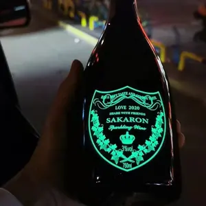 Die Fabrik verkauft direkt leuchtendes Etikett Champagner EL leuchtendes Weine tikett LED-Licht flaschen etikett